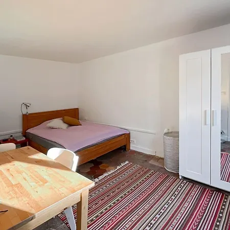Cozy 30 M Near Canal St Martin París